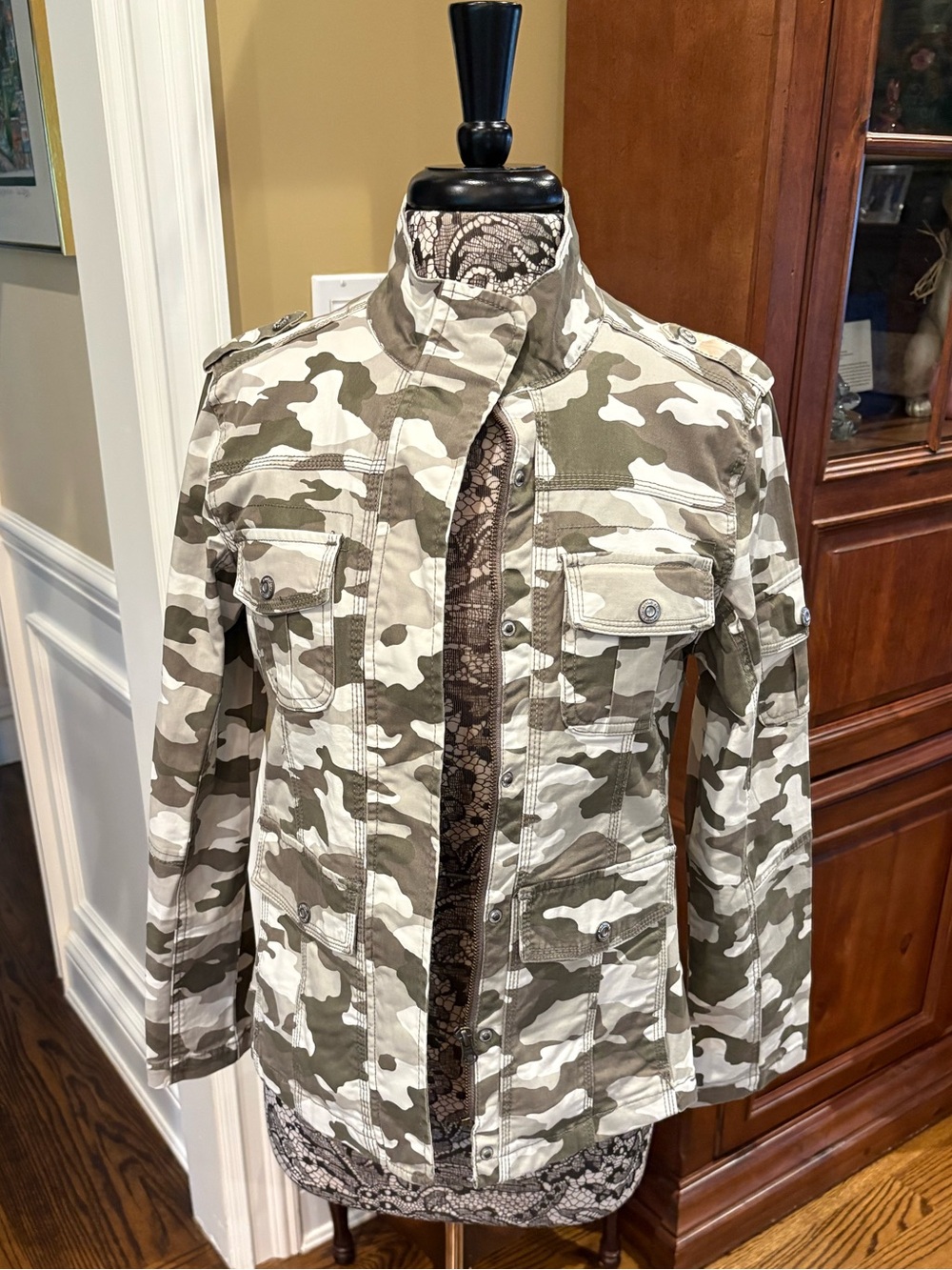 KENSIE Utility Jacket - Camo Green - Size Medium